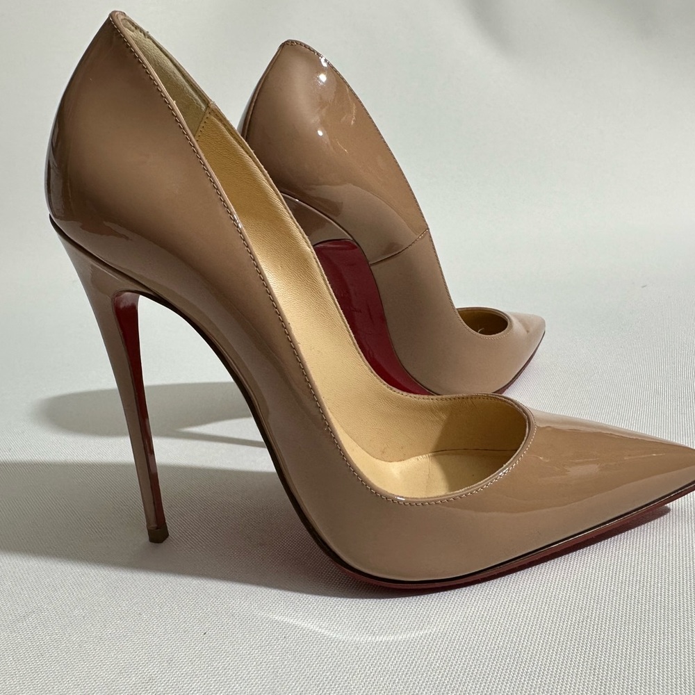 Christian Louboutin pumps ( new)